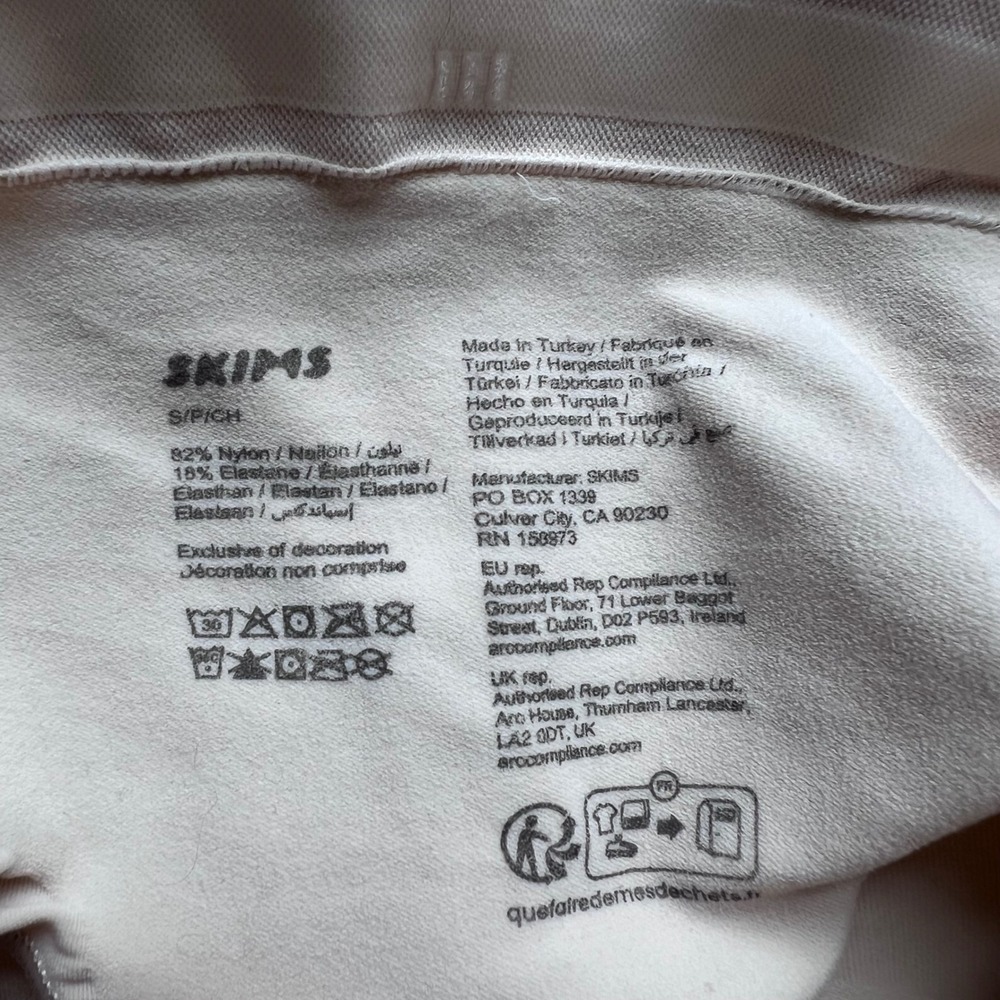 SKIMS Women's High Waisted Seamless Sculpting Thong Nude Beige Size Small NWOT - Picture 6 of 8